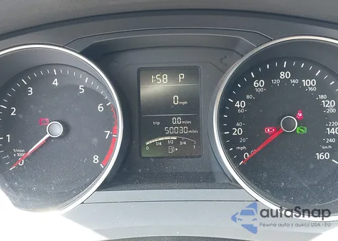 2018 Volkswagen Jetta 1.4T S z USA, uszkodzony, nr VIN 3VW2B7AJ2JM204216